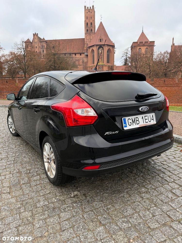 Ford Focus 1.6 Trend - 9