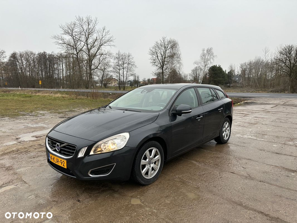 Volvo V60 T3 Momentum