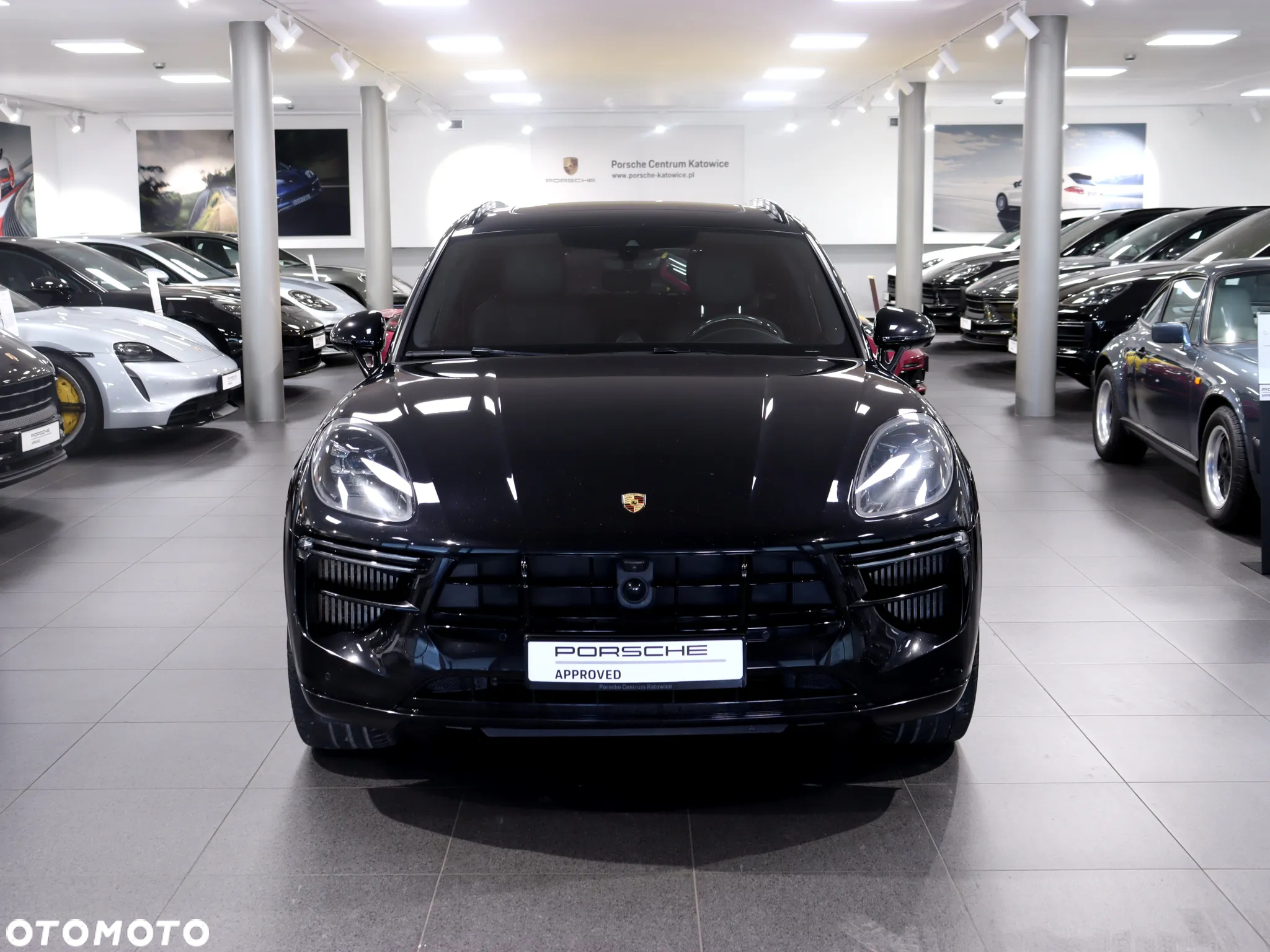 Porsche Macan Turbo - 8