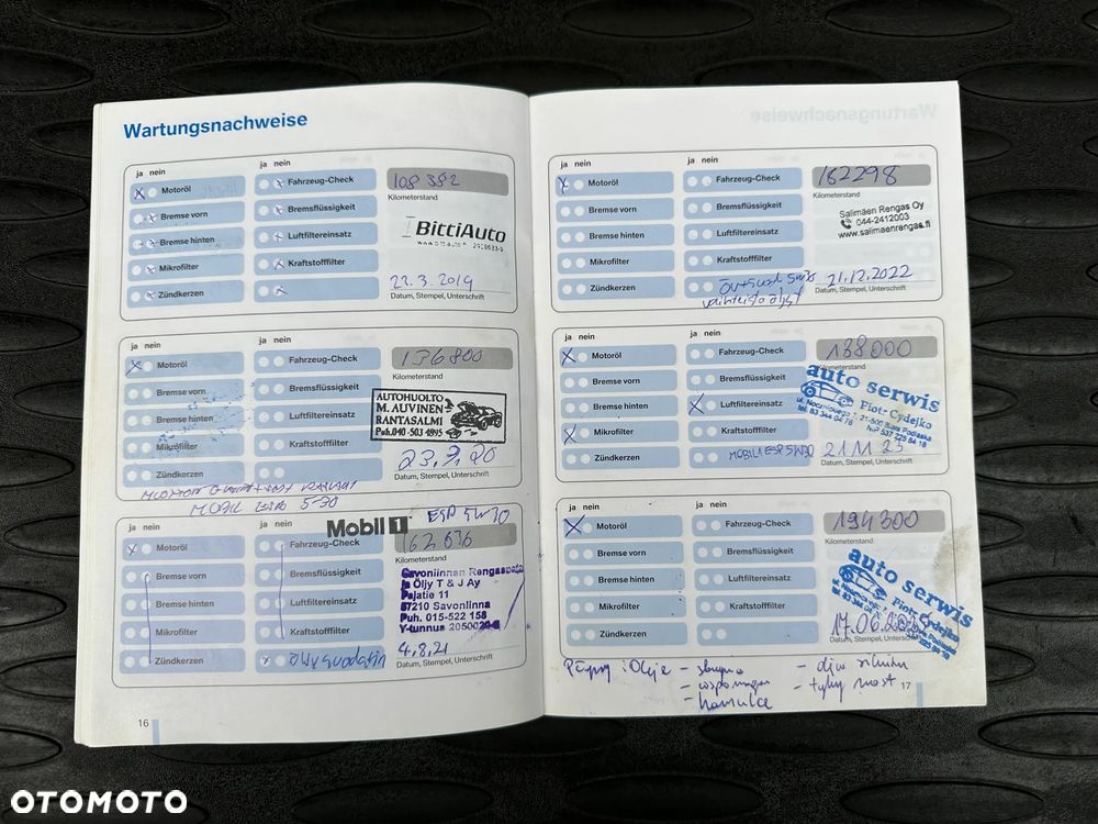 BMW Seria 5 523i - 32