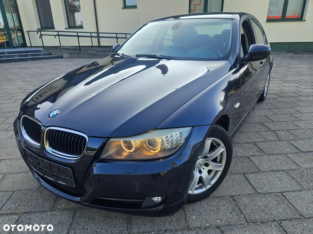 BMW Seria 3 318i - 1