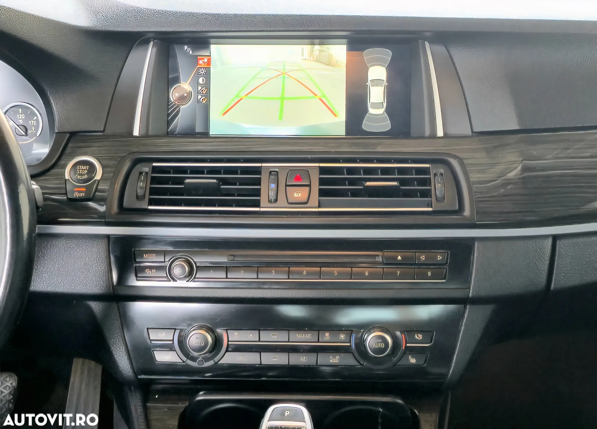 BMW Seria 5 535i xDrive Touring Aut. Luxury Line - 14