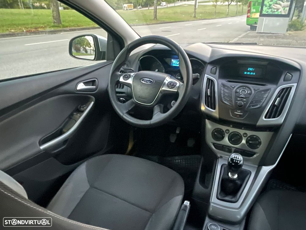 Ford Focus 1.6 TDCi Titanium - 19