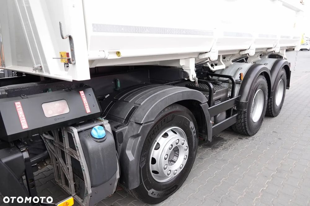 Renault C 460 / 8x4 / WYWROTKA / HYDROBURTA / BORDMATIC / EURO 6 / OPONY 100% / SPROWADZONY / PO KONTRAKCIE SERWISOWYM - 16