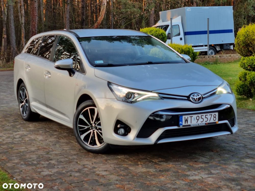 Toyota Avensis 2.0 D-4D Premium - 1