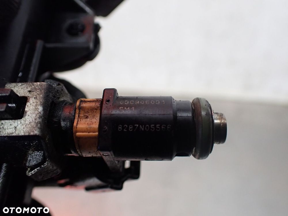 LISTWA WTRYSKOWA SEAT IBIZA IV  03C906031 - 6