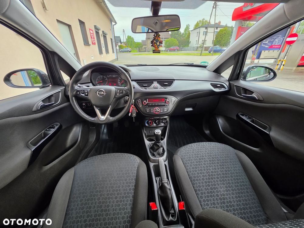 Opel Corsa 1.4 16V Cosmo - 15