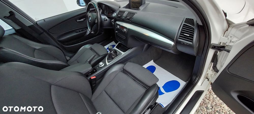 BMW Seria 1 120d - 28