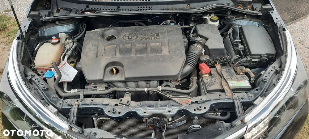 Toyota Corolla 1.6 Active - 14