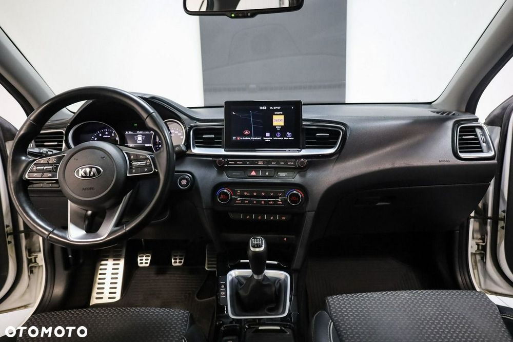 Kia Ceed 1.4 T-GDI L Business Line - 11
