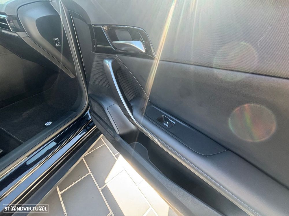 MG MG4 64 kWh Luxury - 27