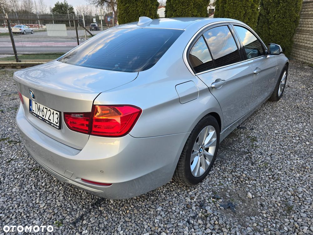 BMW Seria 3 320d - 28
