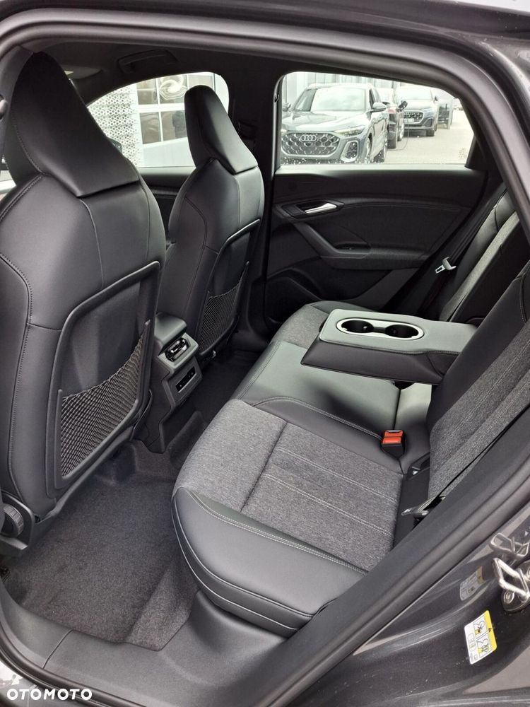 Audi Q6 Sportback e-tron - 13