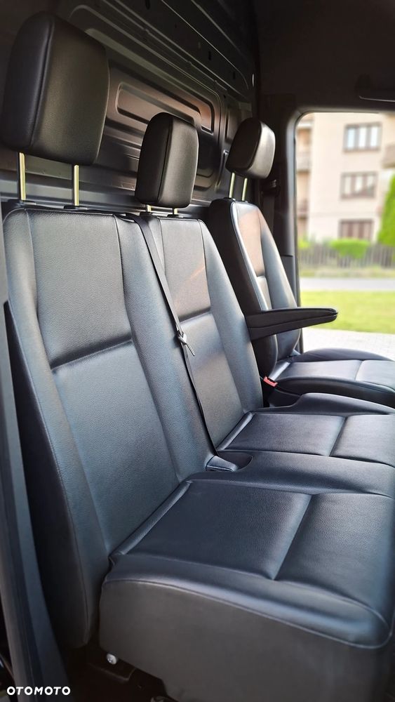 Mercedes-Benz Sprinter - 29