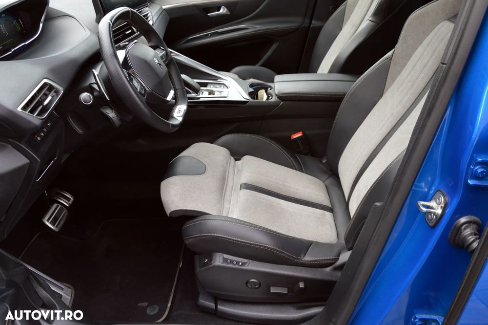 Peugeot 3008 PHEV 225 EAT8 GT - 8