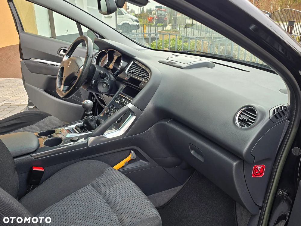 Peugeot 3008 1.6 Allure - 29