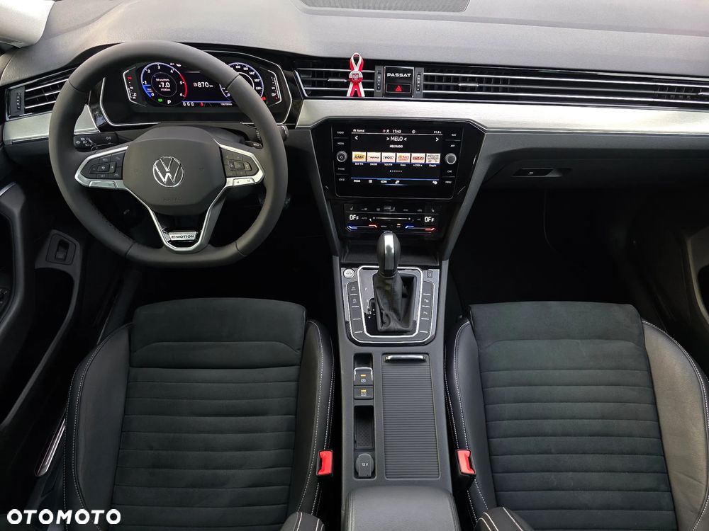 Volkswagen Passat 2.0 TDI 4Mot Elegance DSG - 30
