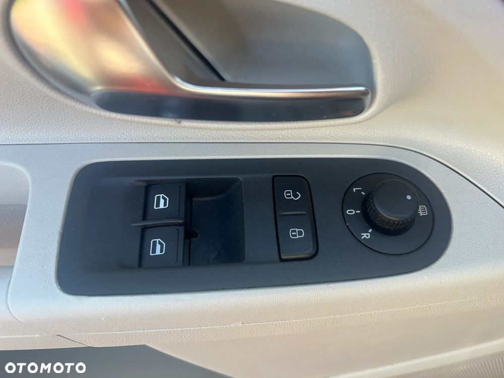 Volkswagen up! TSI beats - 14