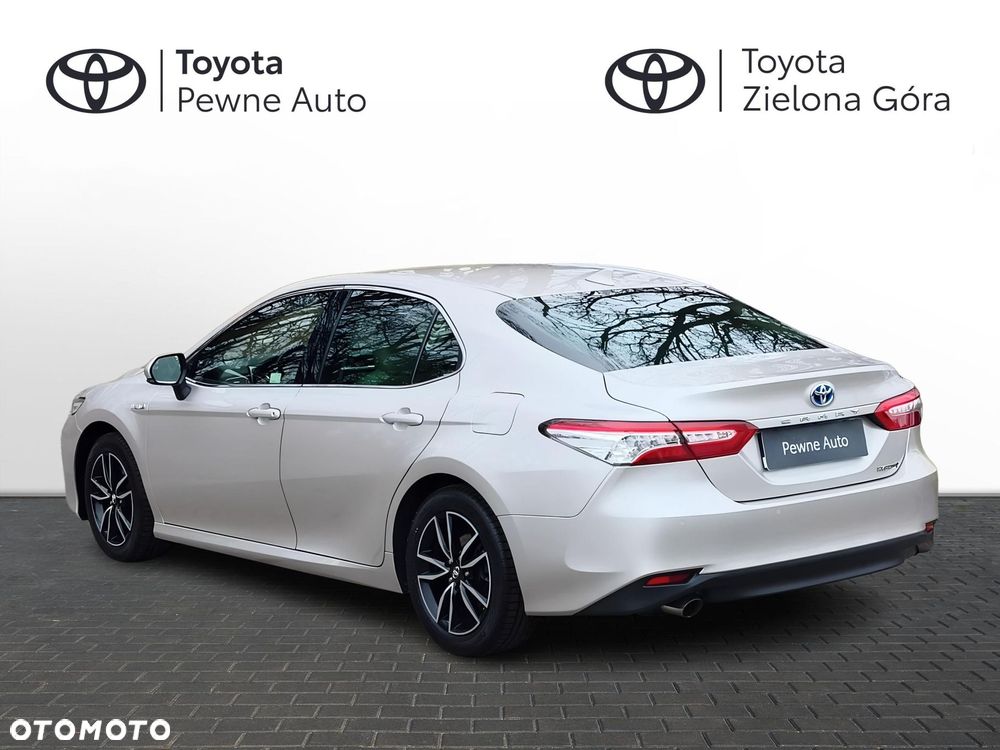 Toyota Camry 2.5 Hybrid Executive CVT - 3