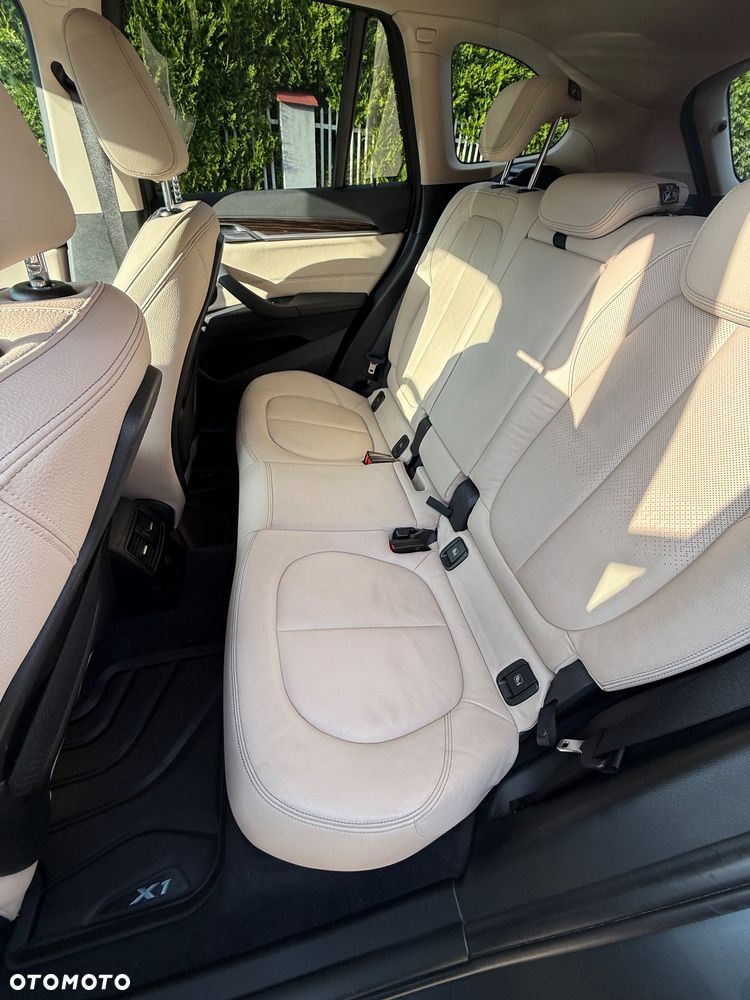 BMW X1 xDrive20d xLine - 10