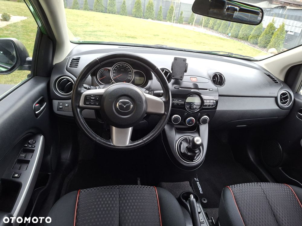 Mazda 2 - 9