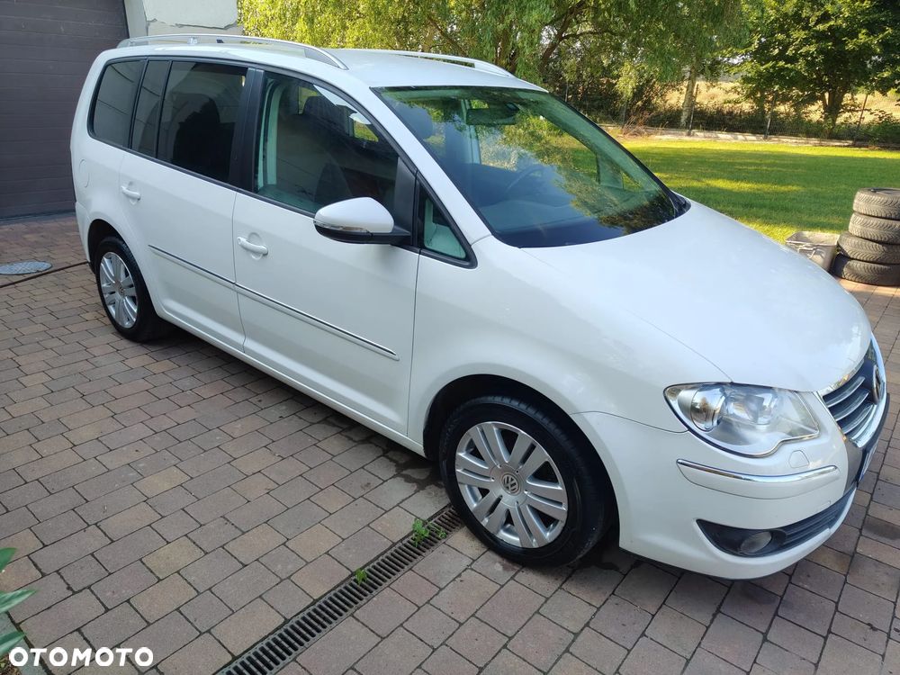 Volkswagen Touran 2.0 TDI DPF Highline DSG - 6