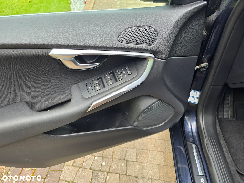 Volvo V40 - 15