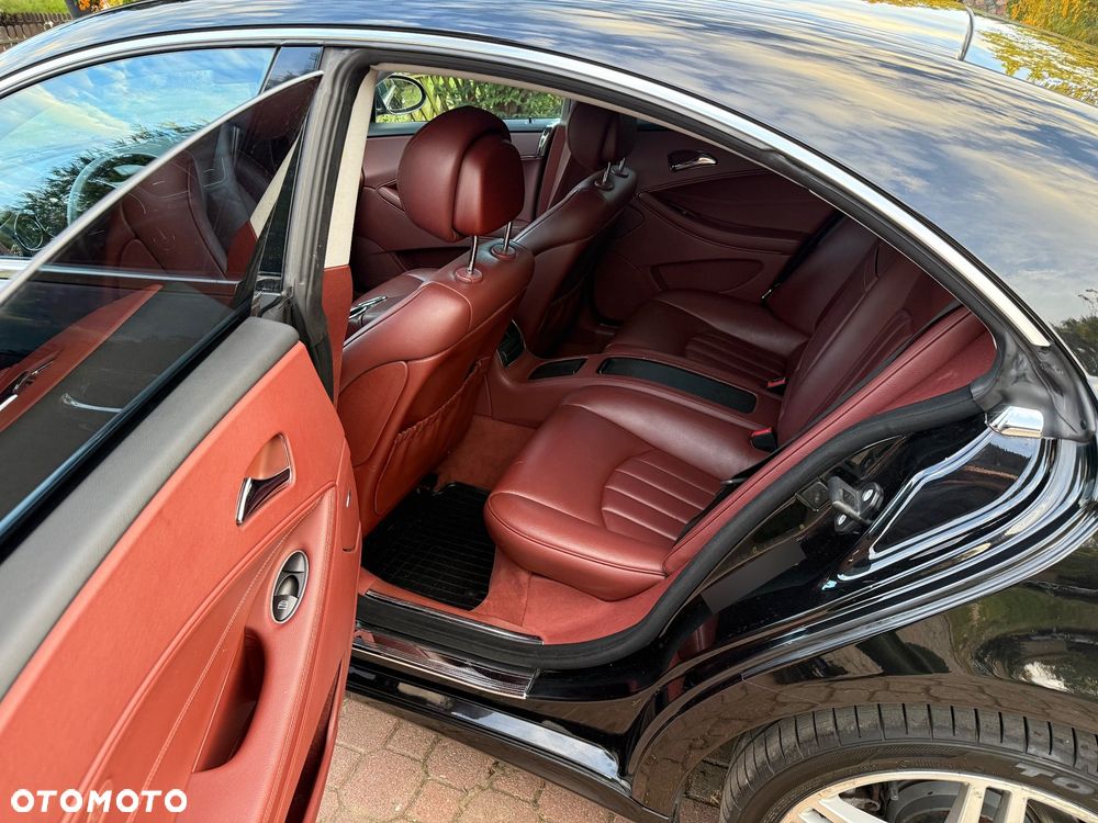 Mercedes-Benz CLS - 9