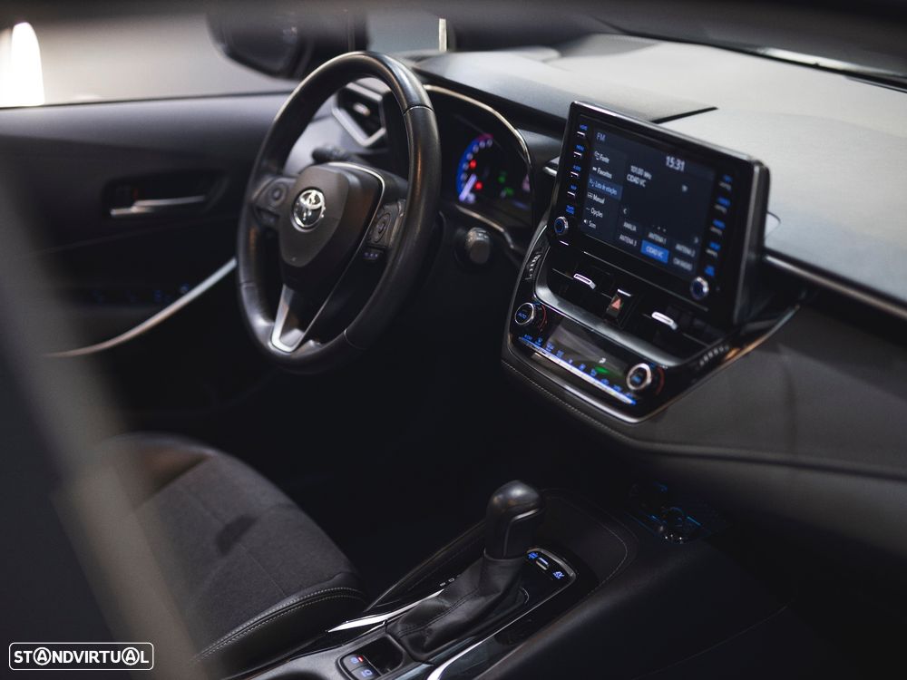 Toyota Corolla Touring Sports 1.8 Hybrid Comfort+P.Sport - 17