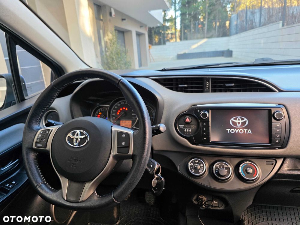 Toyota Yaris - 6