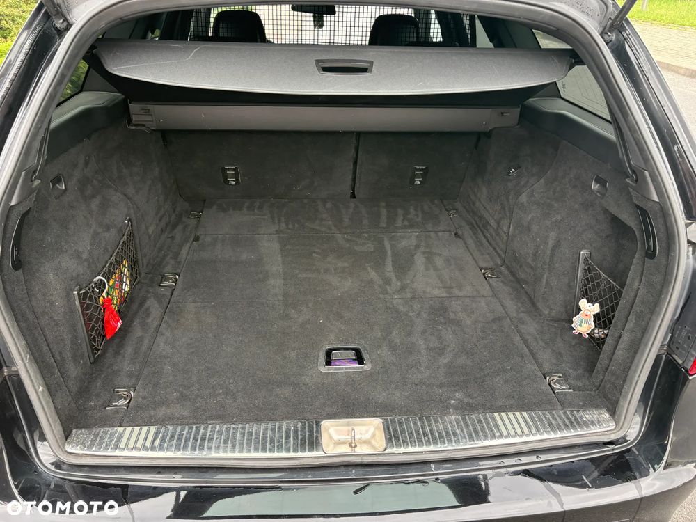 Mercedes-Benz Klasa E 250 BlueTEC 4-Matic Avantgarde - 26