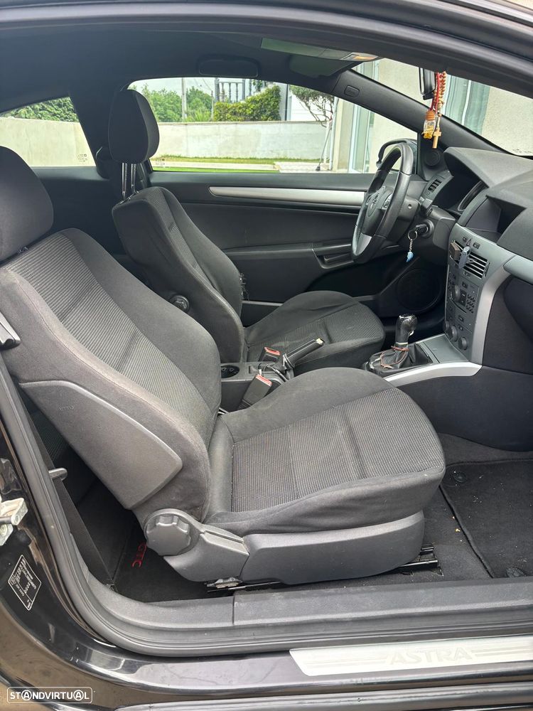 Opel Astra GTC 1.9 CDTI - 7