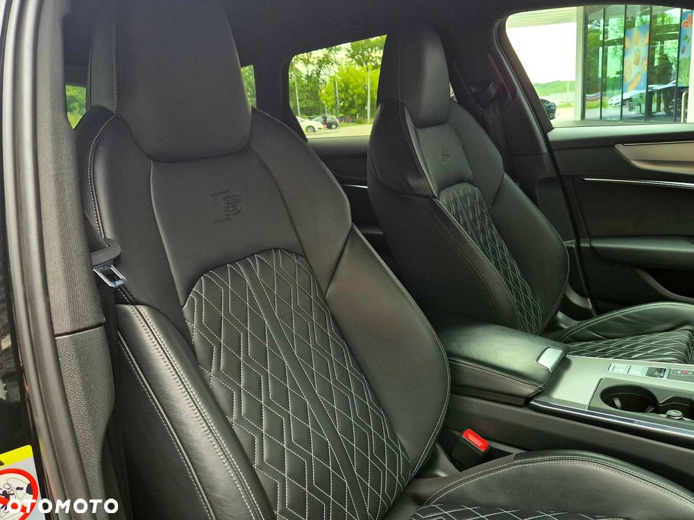 Audi A6 Avant 55 TFSI e quattro S tronic S line - 32