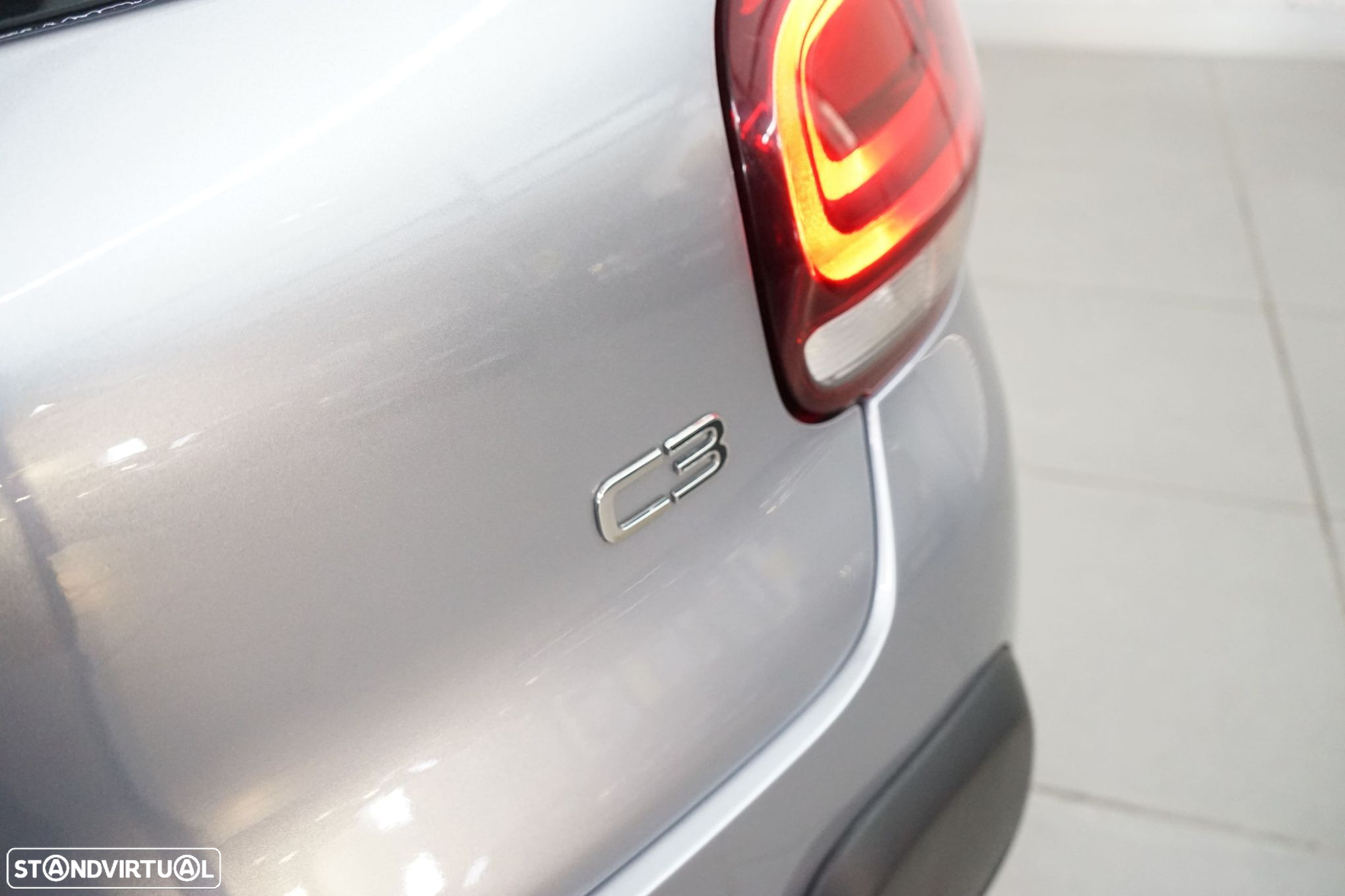 Citroën C3 1.2 PureTech Shine - 14