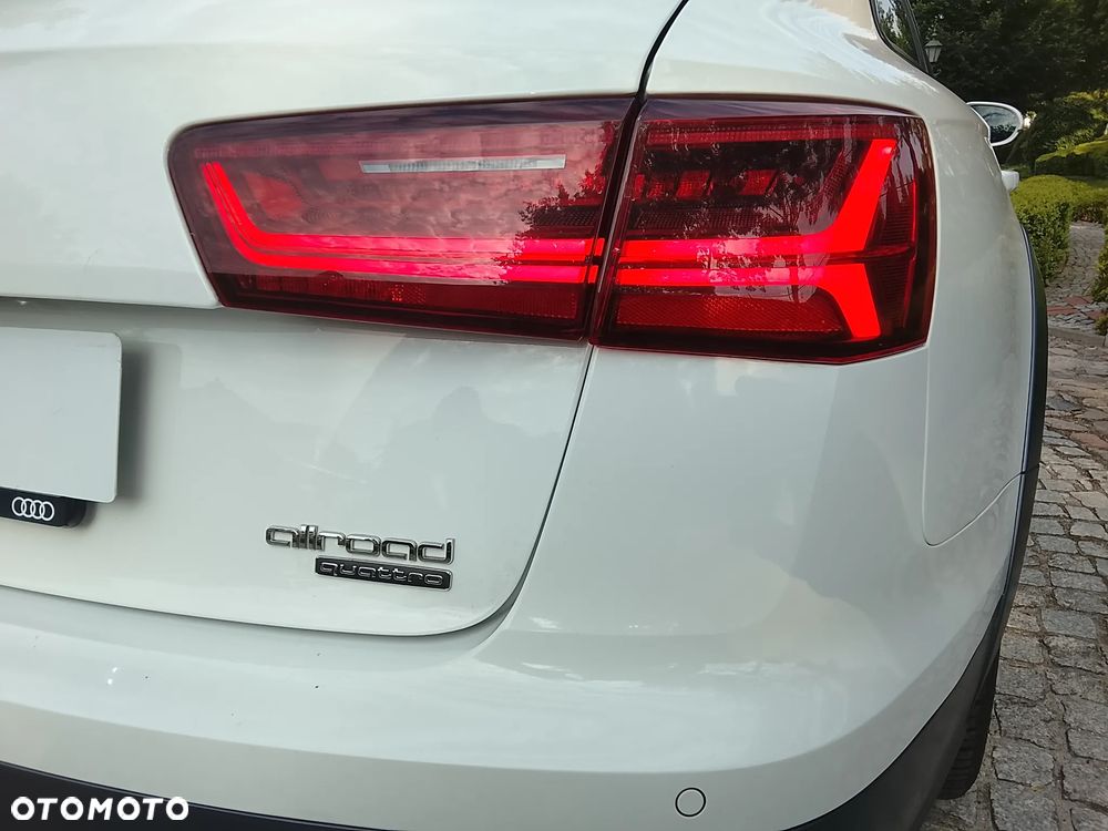 Audi A6 Allroad - 36