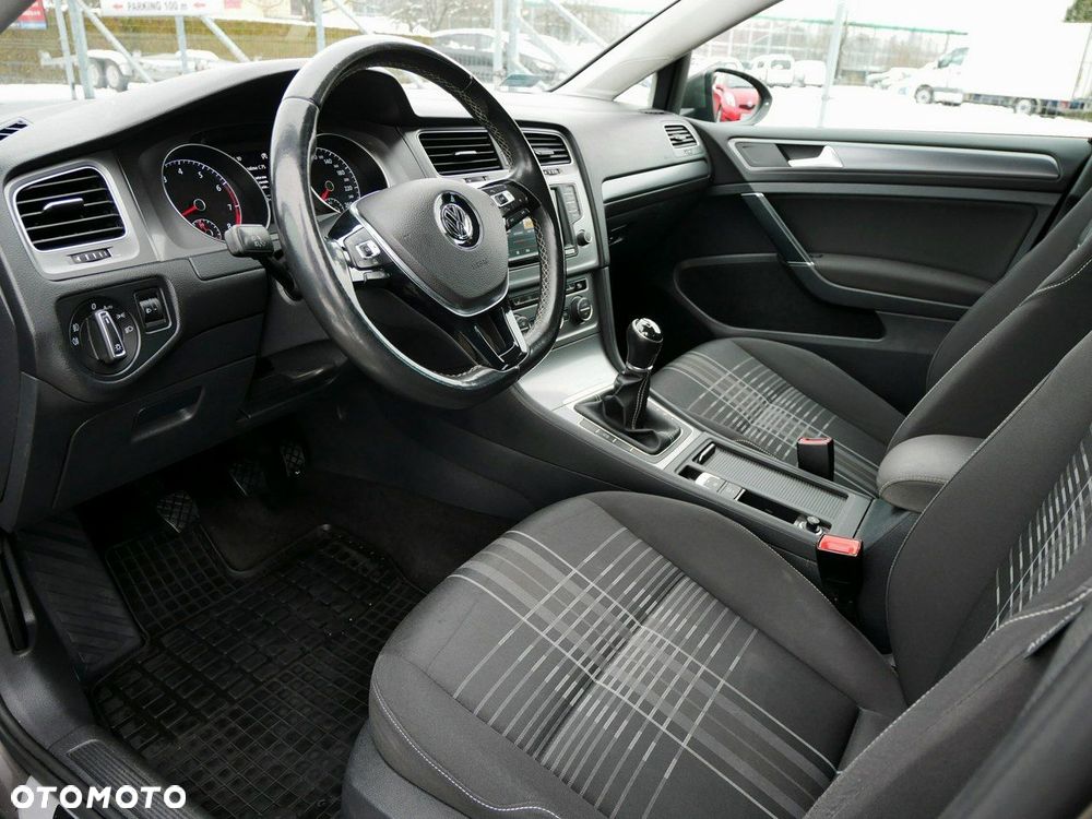 Volkswagen Golf 1.2 TSI BlueMotion Technology Comfortline - 4