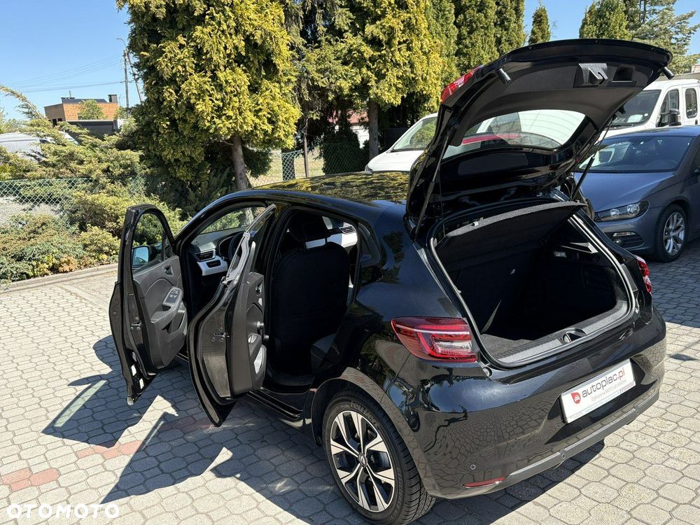 Renault Clio - 28