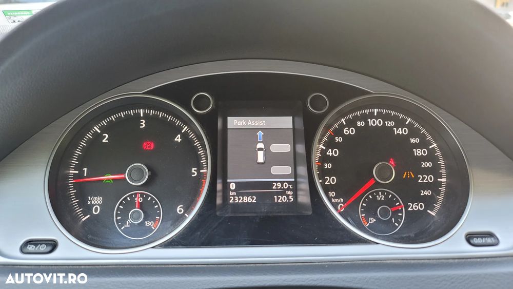Volkswagen Passat Alltrack 2.0 TDI BMT 4Motion - 23