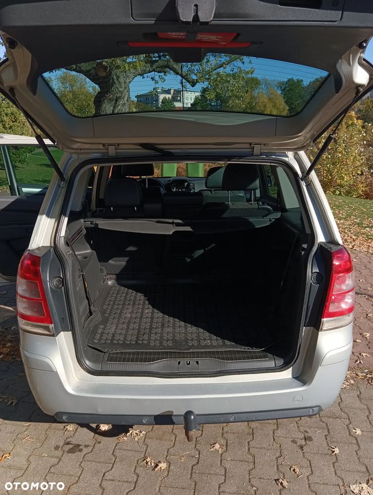 Opel Zafira 1.8 Cosmo - 8