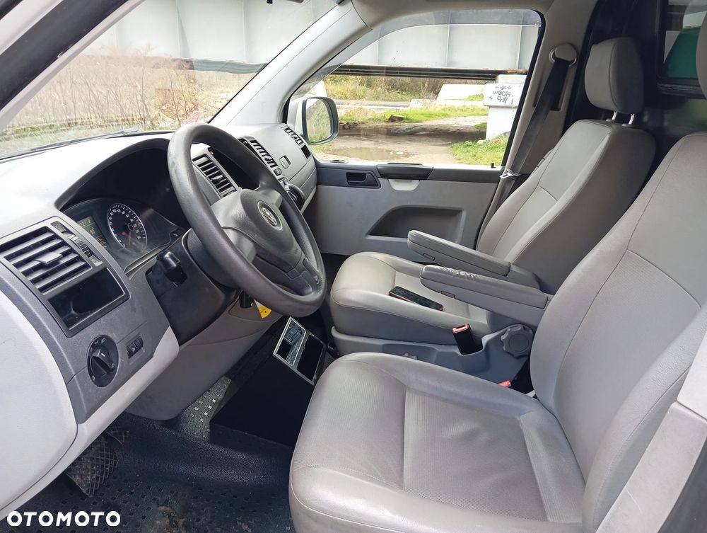 Volkswagen Transporter - 6