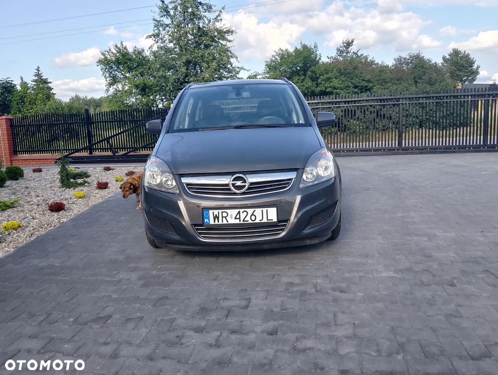 Opel Zafira - 1