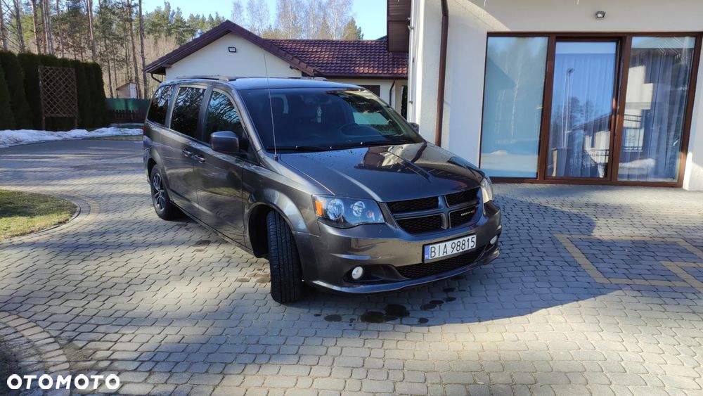 Dodge Grand Caravan - 24