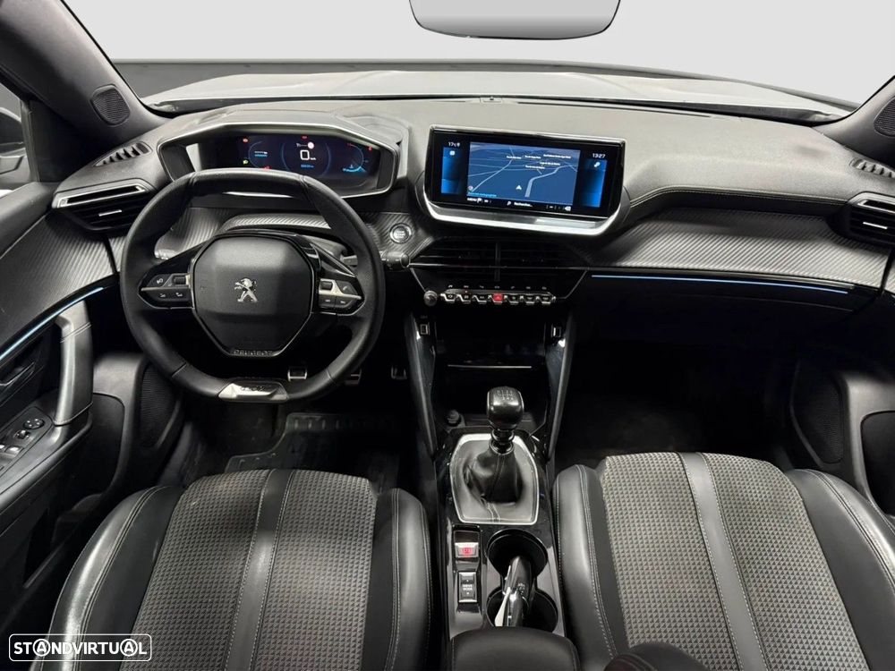Peugeot 2008 - 10