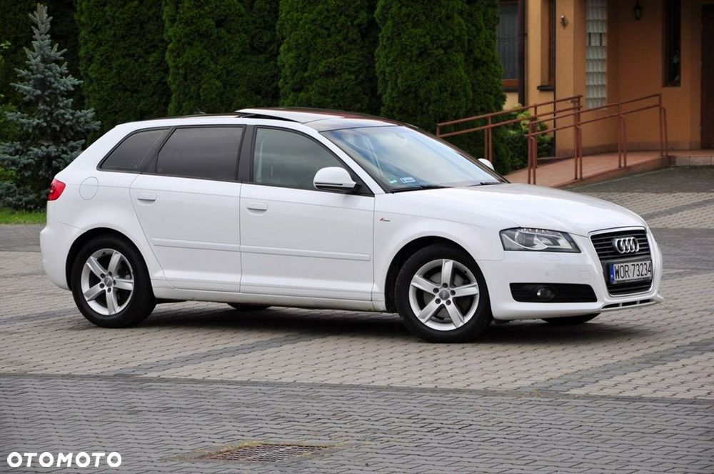 Audi A3 Sportback - 10