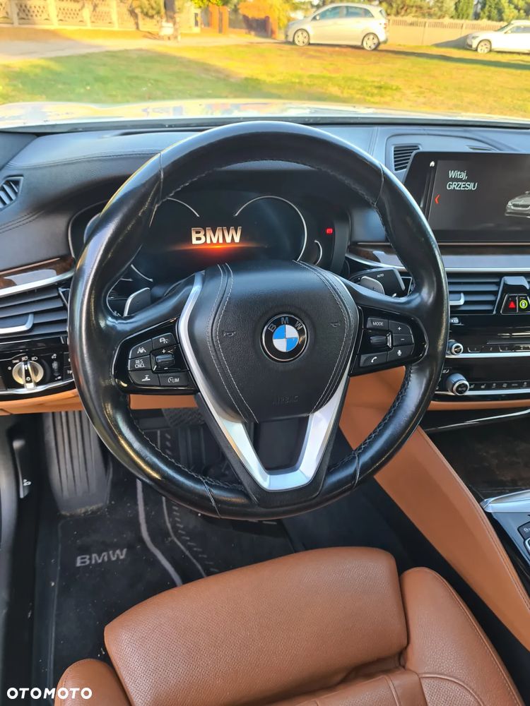 BMW Seria 5 520d xDrive Luxury Line - 37