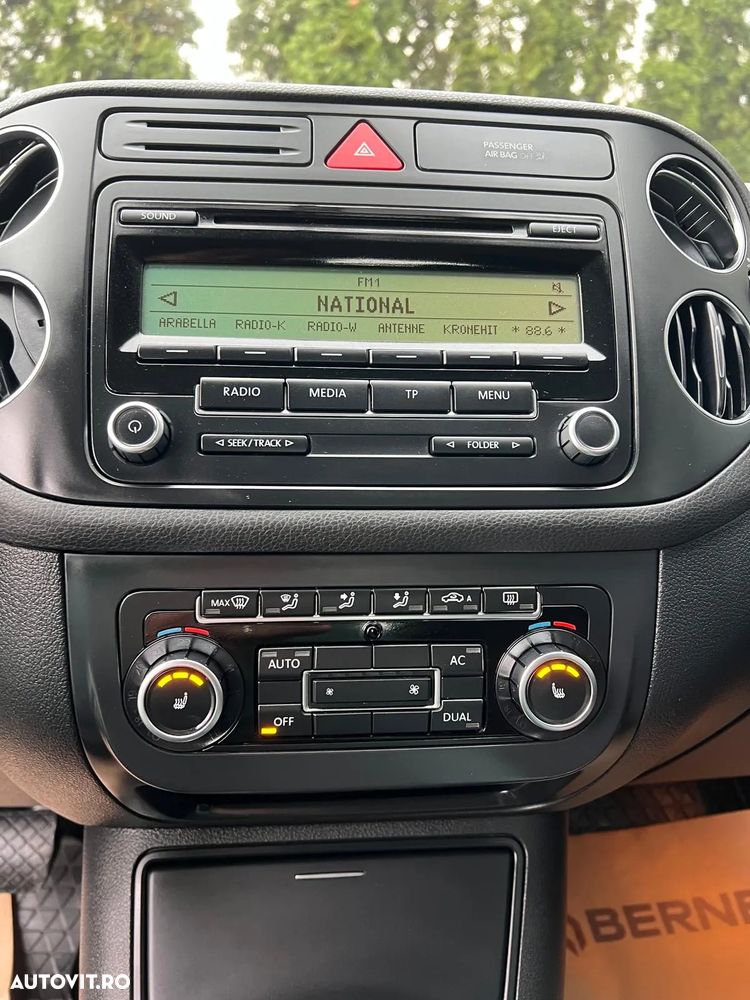Volkswagen Golf Plus - 11