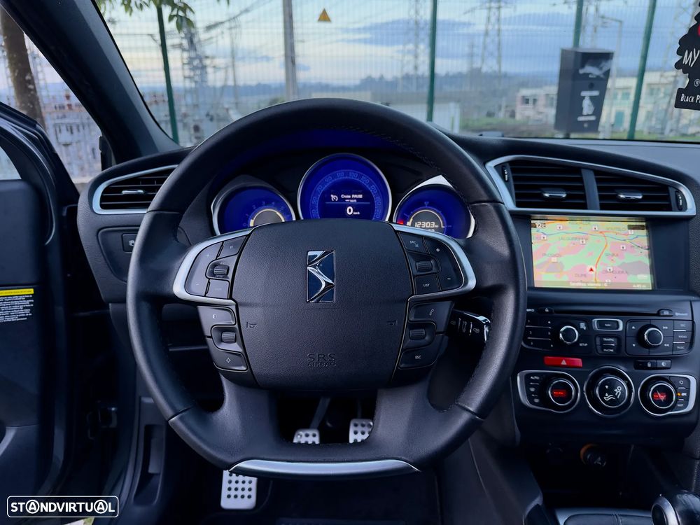 Citroën DS4 1.6 BlueHDi So Chic J18 - 25