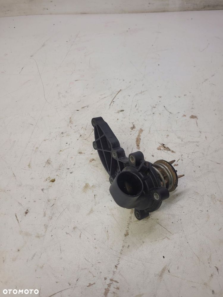 OBUDOWA TERMOSTATU AUDI S4 S5 A6 3.0 T 06E121111AL - 2
