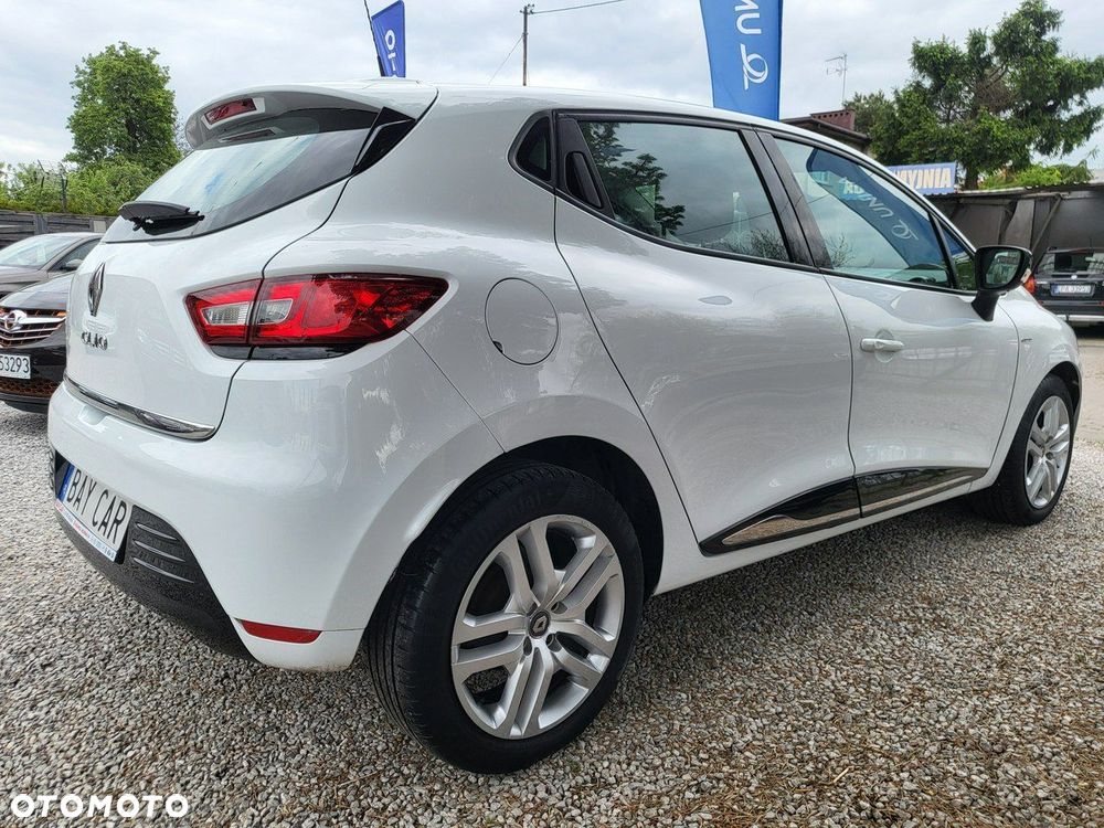 Renault Clio - 8