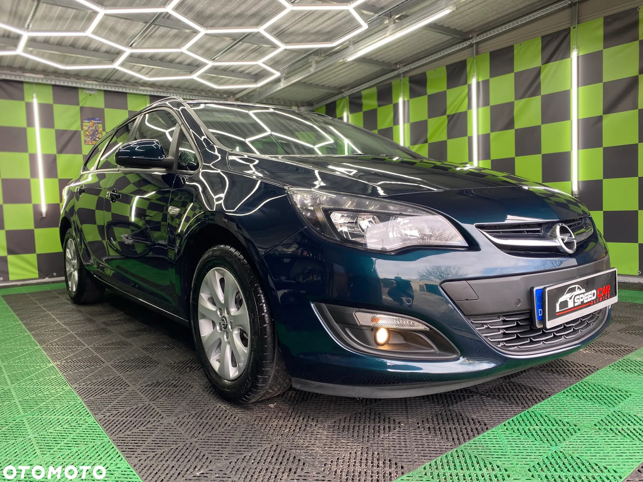 Opel Astra 1.4 Turbo Automatik ENERGY - 4